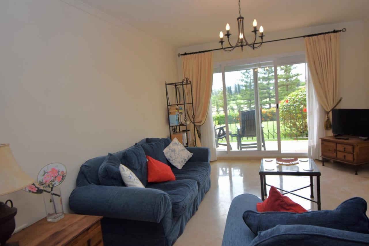 Beautiful Apt With Golf & Lake Views Mijas Golf 丰希罗拉 外观 照片