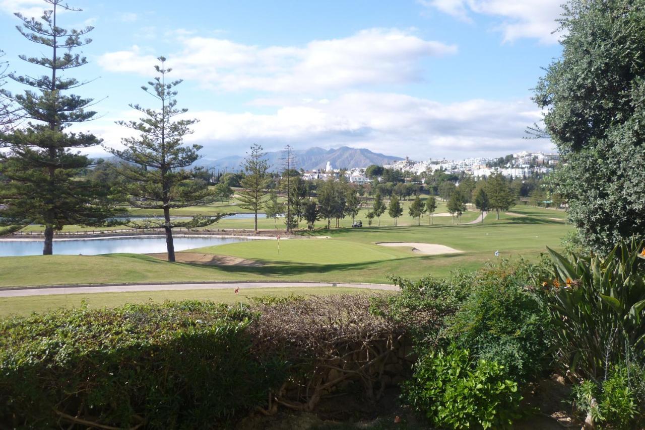 Beautiful Apt With Golf & Lake Views Mijas Golf 丰希罗拉 外观 照片